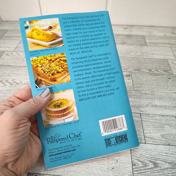 Pampered Chef SEASONS BEST RECIPE COLLECTION 2007 Spring Summer Cookbook Booklet - Picture 2 of 8